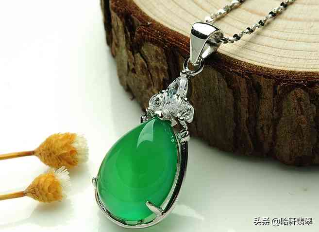 翡翠手镯价格2021行情(翡翠手镯价格2021行情走势图)插图6