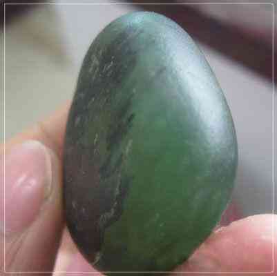 怎么辨别玉的好坏与真假(怎么辨别玉的好坏与真假视频)插图3