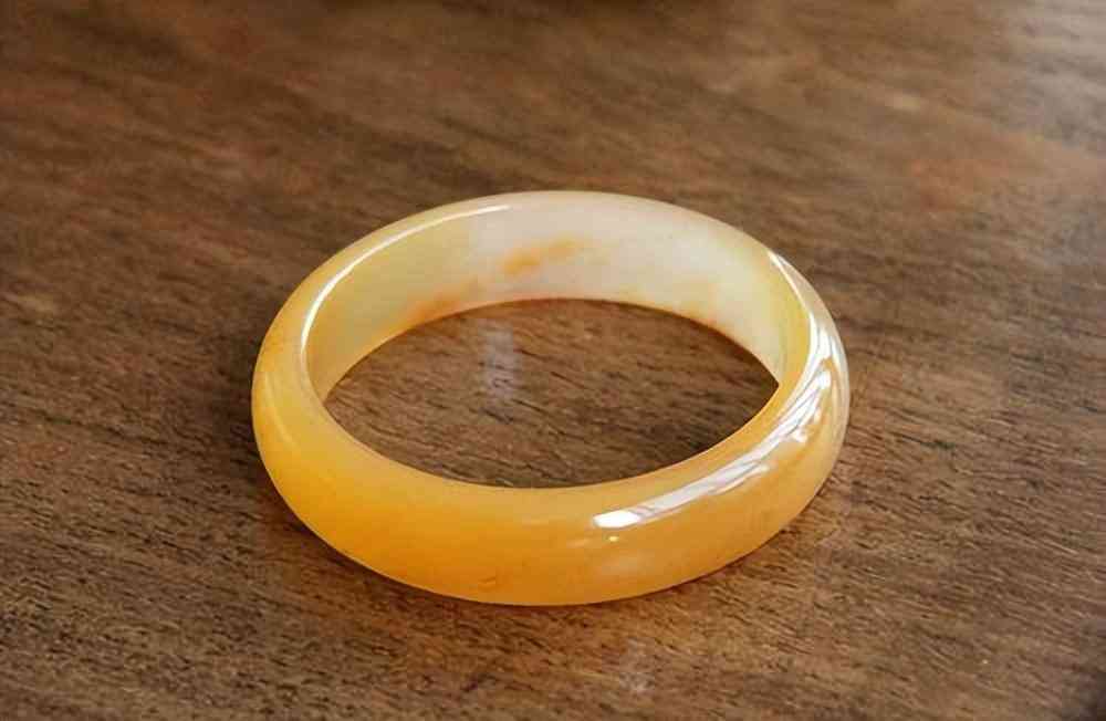 石英岩玉金丝玉值钱吗(石英岩玉金丝玉是什么玉值钱吗)插图2