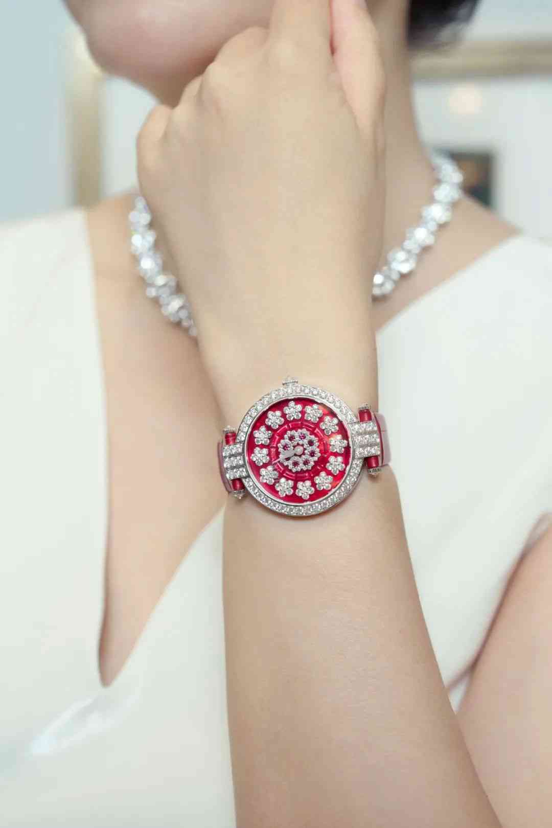 铂金项链品牌十大排行(铂金项链品牌十大排行榜图片)插图23