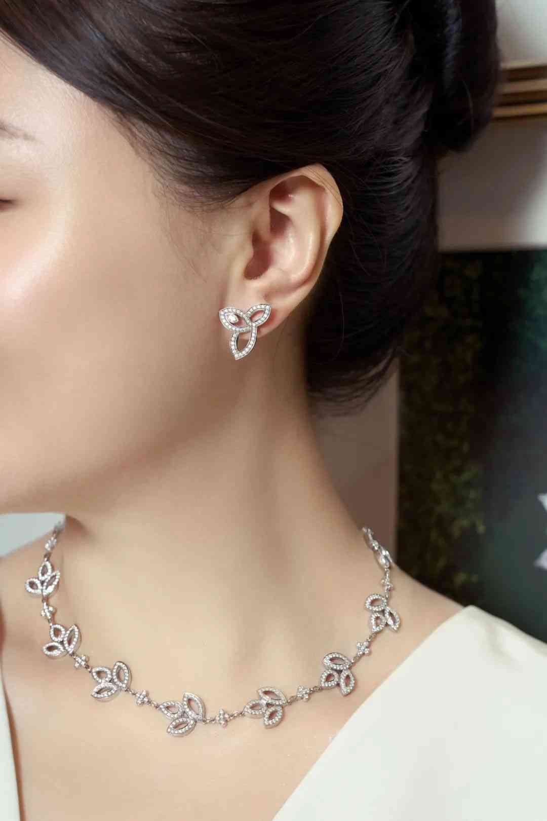 铂金项链品牌十大排行(铂金项链品牌十大排行榜图片)插图28