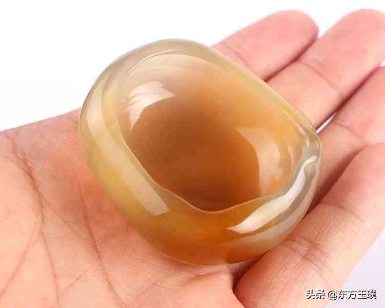 玉髓和玉的区别价格(玉髓和玉石的区别价格)插图3 玉髓和玉的区别价格(玉髓和玉石的区别价格)插图3