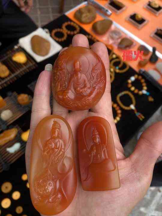 黄蜡石产地(黄蜡石哪里产地的最好)