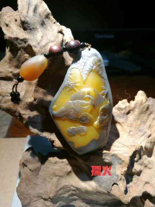 黄蜡石产地(黄蜡石哪里产地的最好)插图4