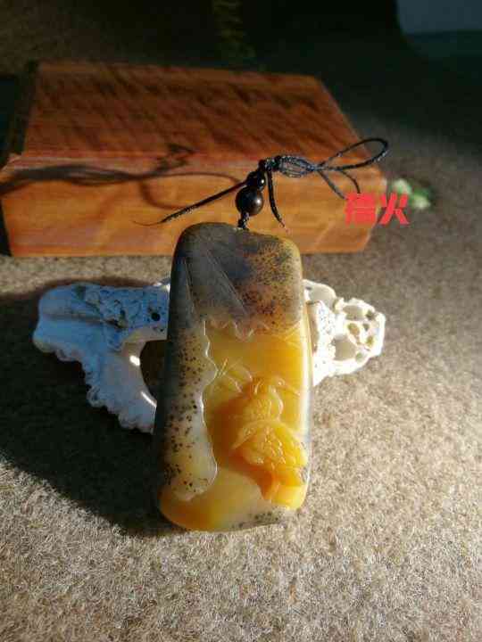 黄蜡石产地(黄蜡石哪里产地的最好)插图5