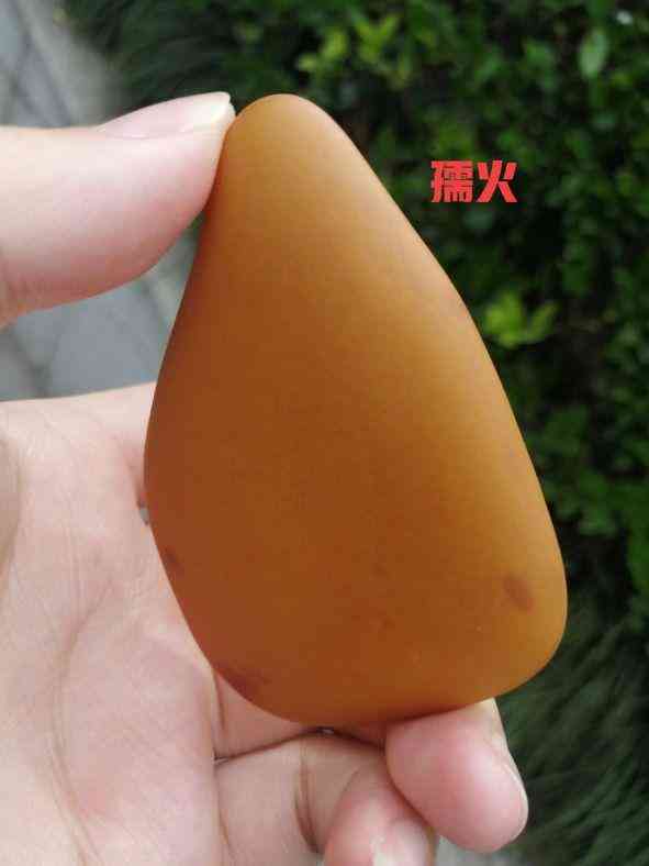 黄蜡石产地(黄蜡石哪里产地的最好)插图14