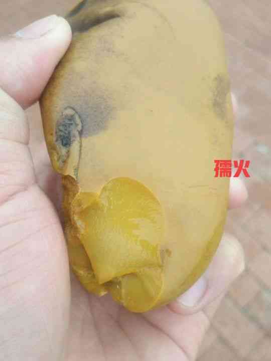 黄蜡石产地(黄蜡石哪里产地的最好)插图29