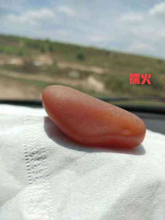 黄蜡石产地(黄蜡石哪里产地的最好)插图34