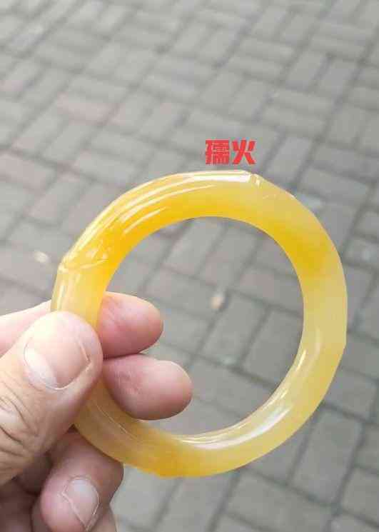 黄蜡石产地(黄蜡石哪里产地的最好)插图41