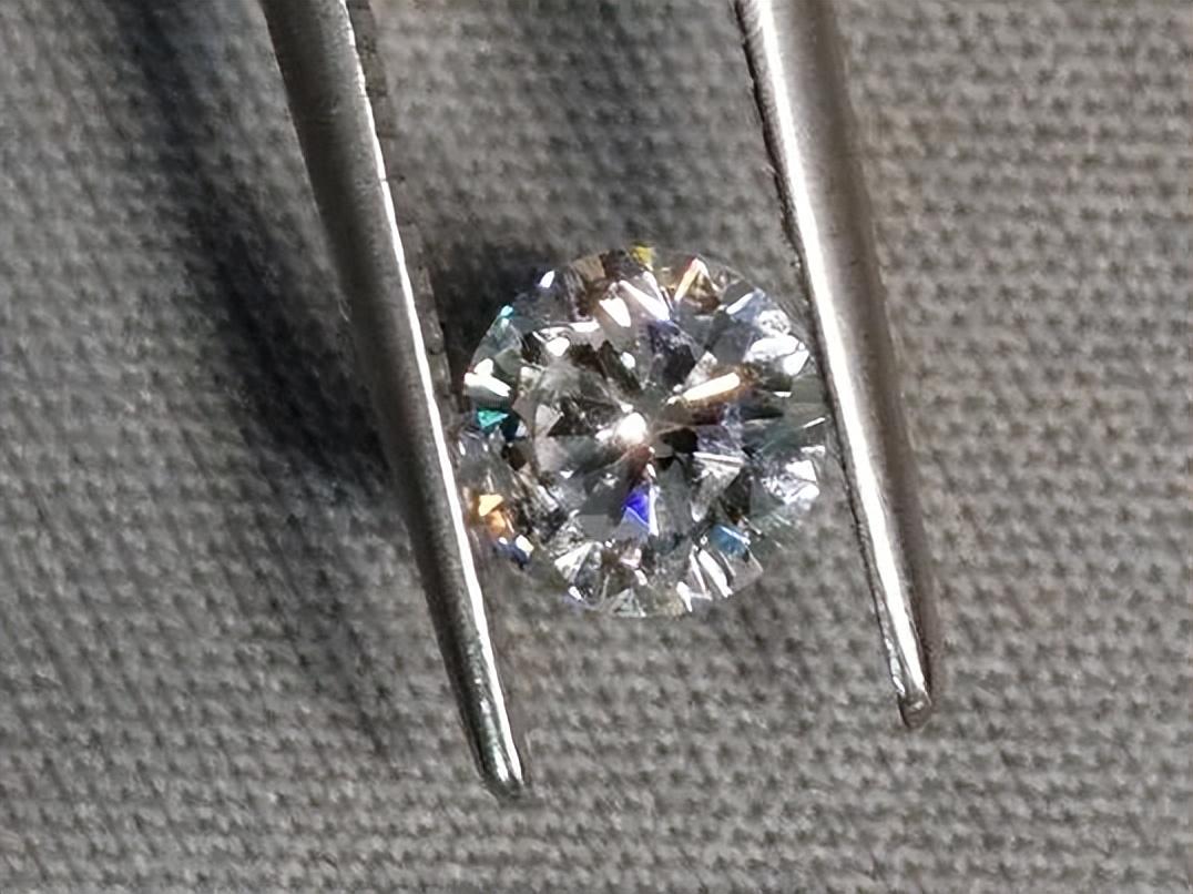 红锆石值钱吗(红锆石值钱吗知乎)插图11 红锆石值钱吗(红锆石值钱吗知乎)插图11