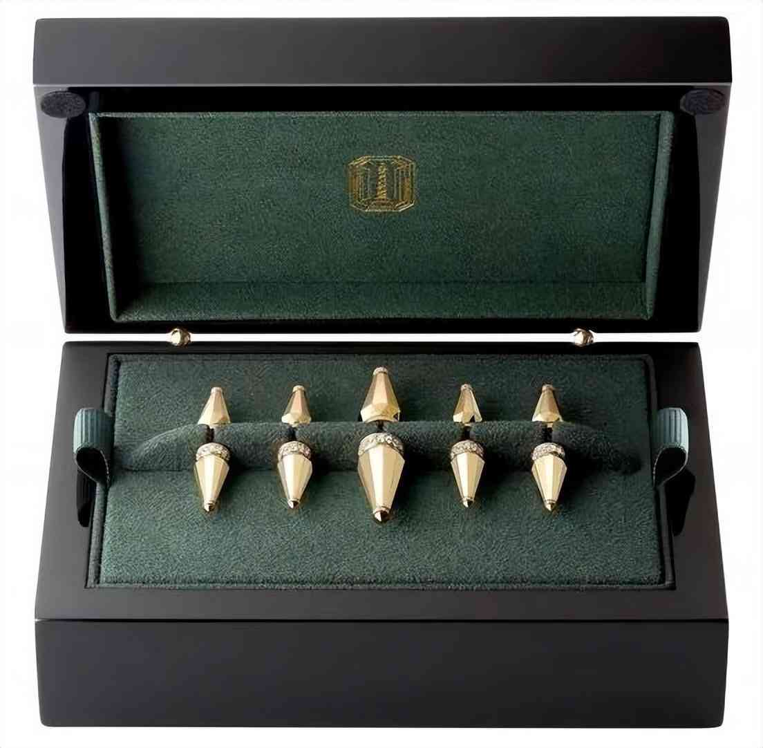 提夫尼蒂芙尼项链蒂芙尼(提夫尼和蒂芙尼是一个牌子吗)插图23 提夫尼蒂芙尼项链蒂芙尼(提夫尼和蒂芙尼是一个牌子吗)插图23