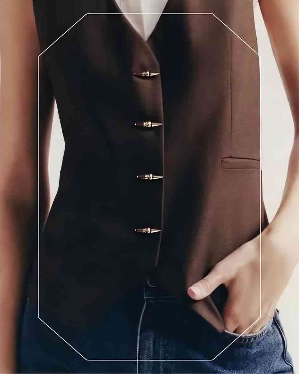 提夫尼蒂芙尼项链蒂芙尼(提夫尼和蒂芙尼是一个牌子吗)插图27 提夫尼蒂芙尼项链蒂芙尼(提夫尼和蒂芙尼是一个牌子吗)插图27