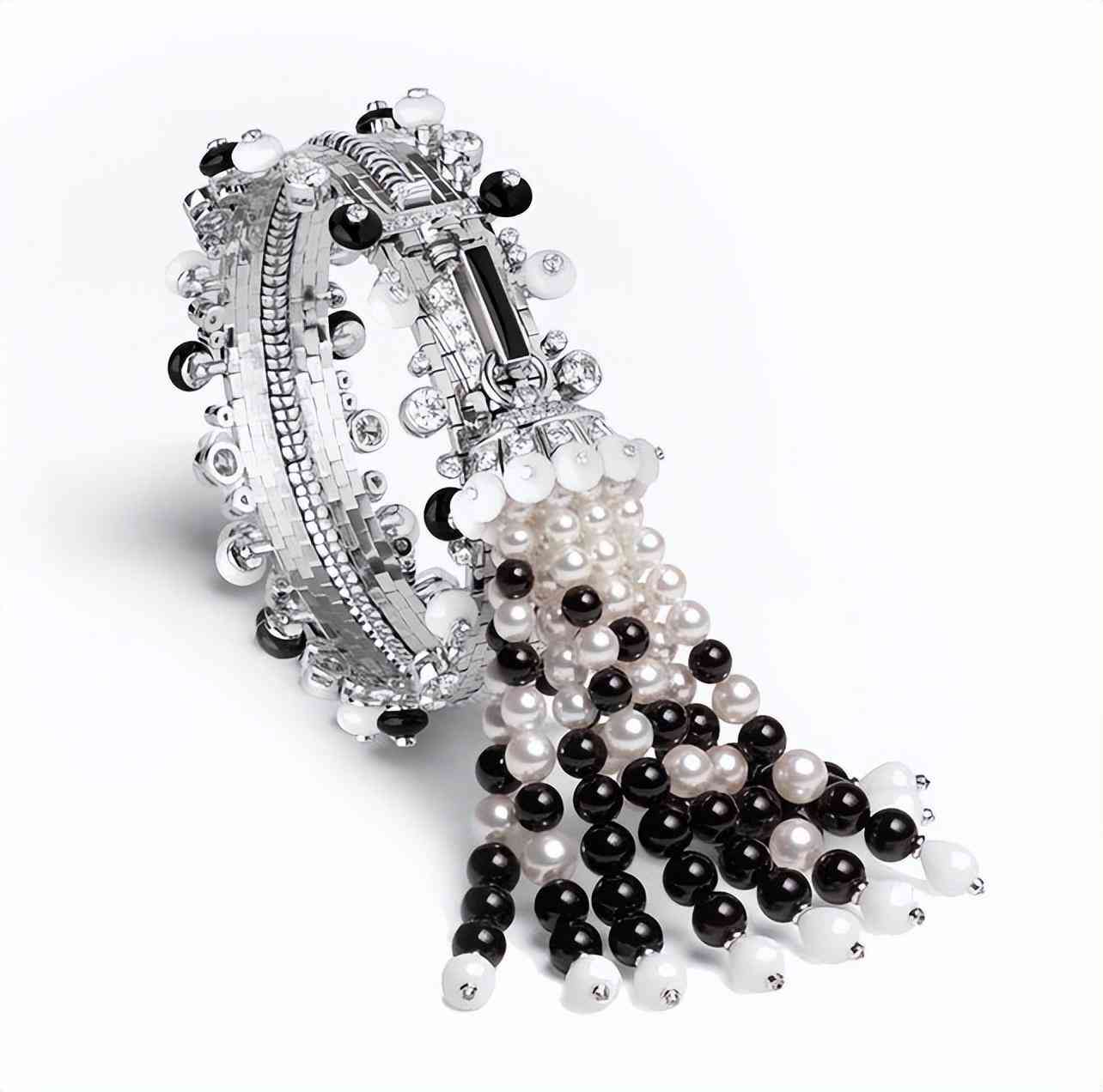 提夫尼蒂芙尼项链蒂芙尼(提夫尼和蒂芙尼是一个牌子吗)插图33 提夫尼蒂芙尼项链蒂芙尼(提夫尼和蒂芙尼是一个牌子吗)插图33