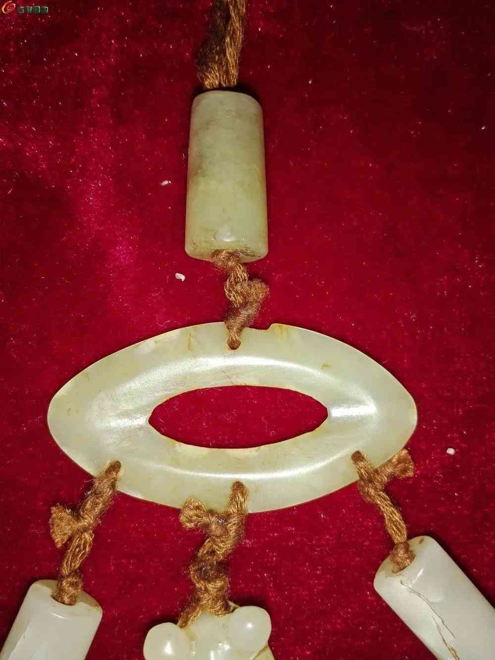 玉石的鉴别方法(真假岫玉石的鉴别方法)