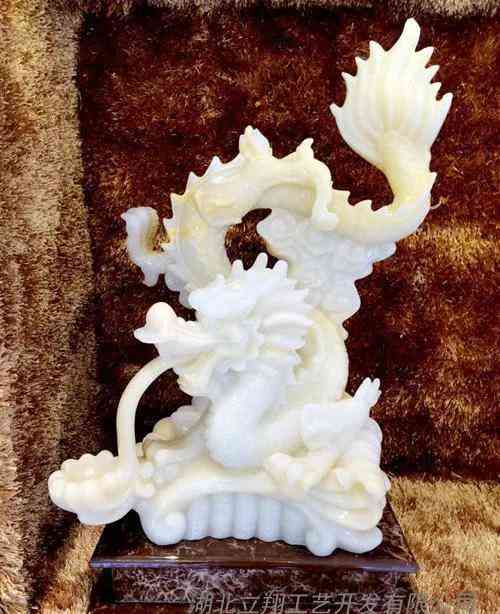 玉石的鉴别方法(真假岫玉石的鉴别方法)插图9 玉石的鉴别方法(真假岫玉石的鉴别方法)插图9