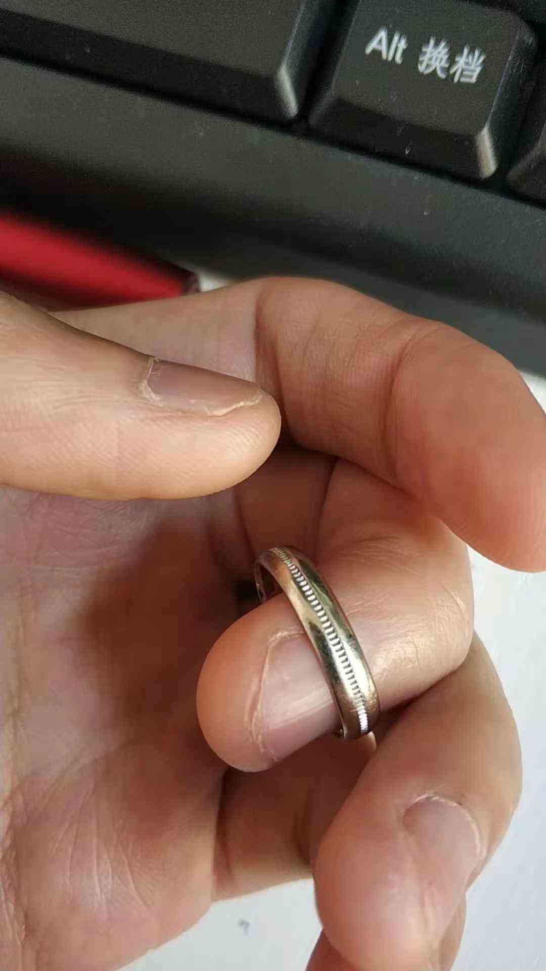 白金戒指回收(白金戒指回收多少钱一克)