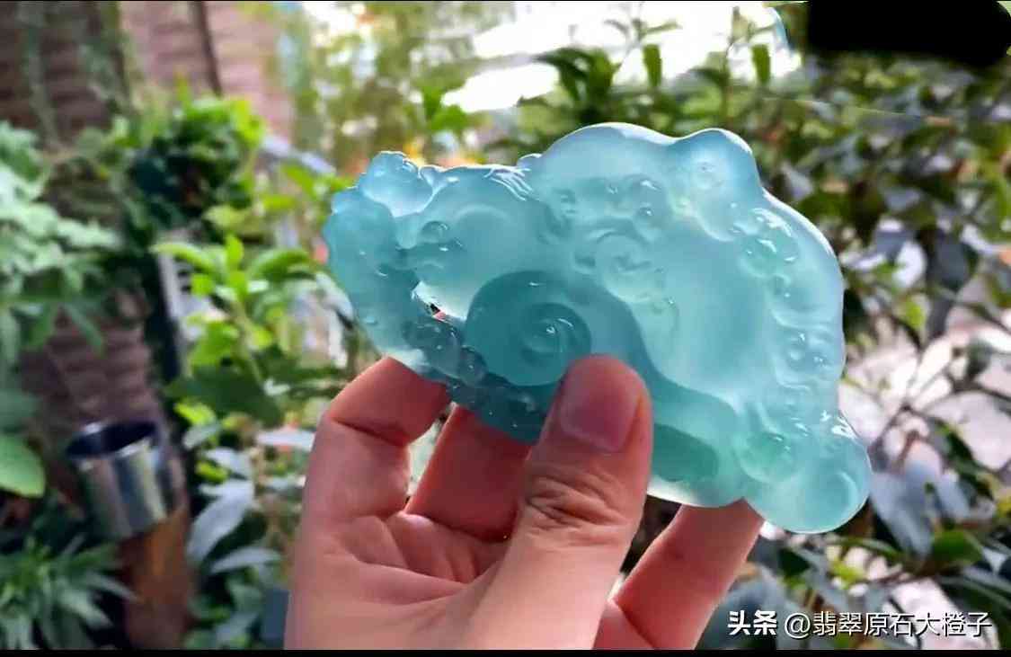 翡翠的寓意和象征(翡翠豆子的寓意和象征意义)插图3