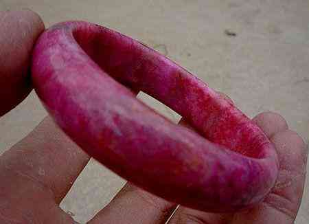 玛瑙玉手镯的价格(玛瑙玉手镯的价格是多少)插图23 玛瑙玉手镯的价格(玛瑙玉手镯的价格是多少)插图23