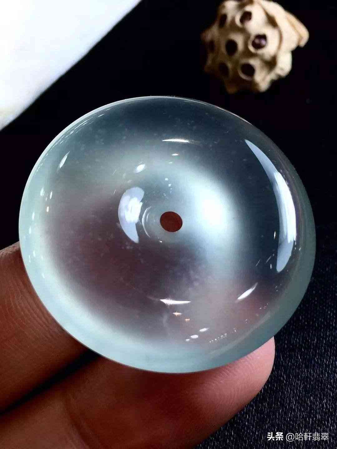 翡翠是玉吗(翡翠是玉的一种吗)插图7