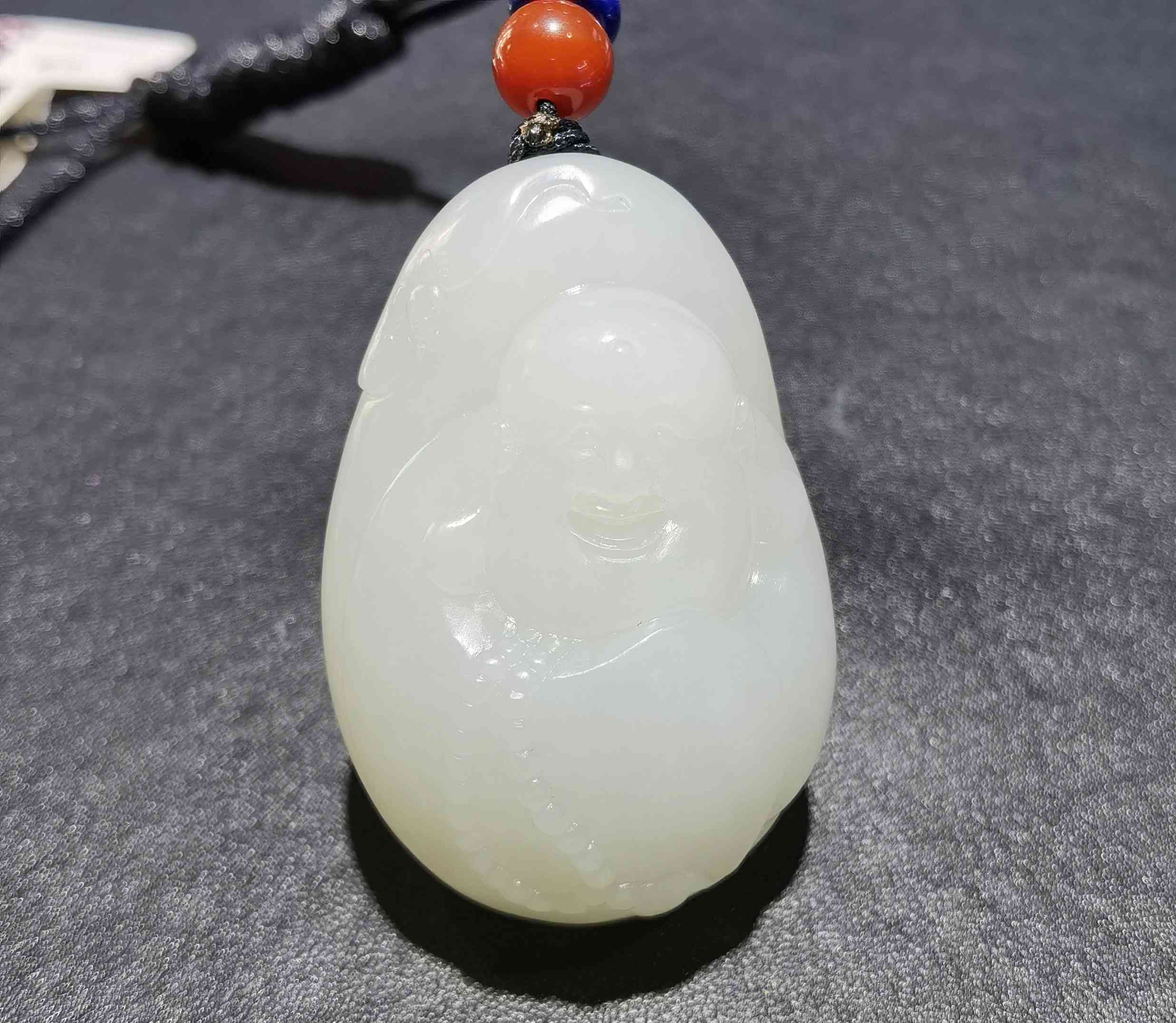 真正的和田玉多少钱一克(真正的和田玉多少钱一克啊)