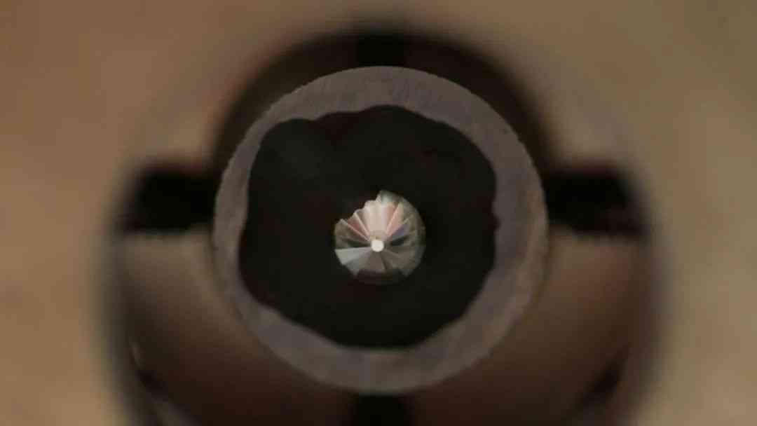 世界上的陨石钻石(世界上的陨石钻石有多重)