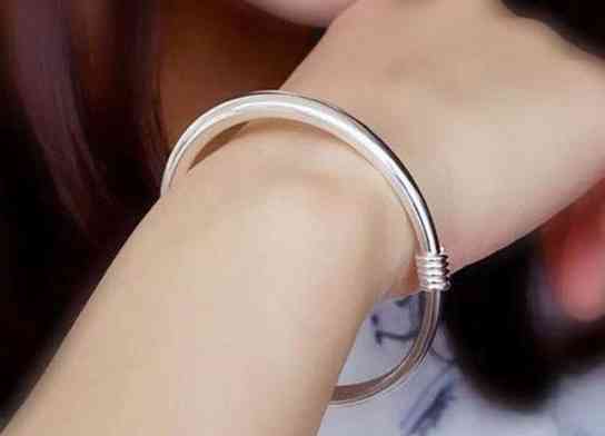 s925银属于什么档次(s925银属于什么档次多少钱一克)