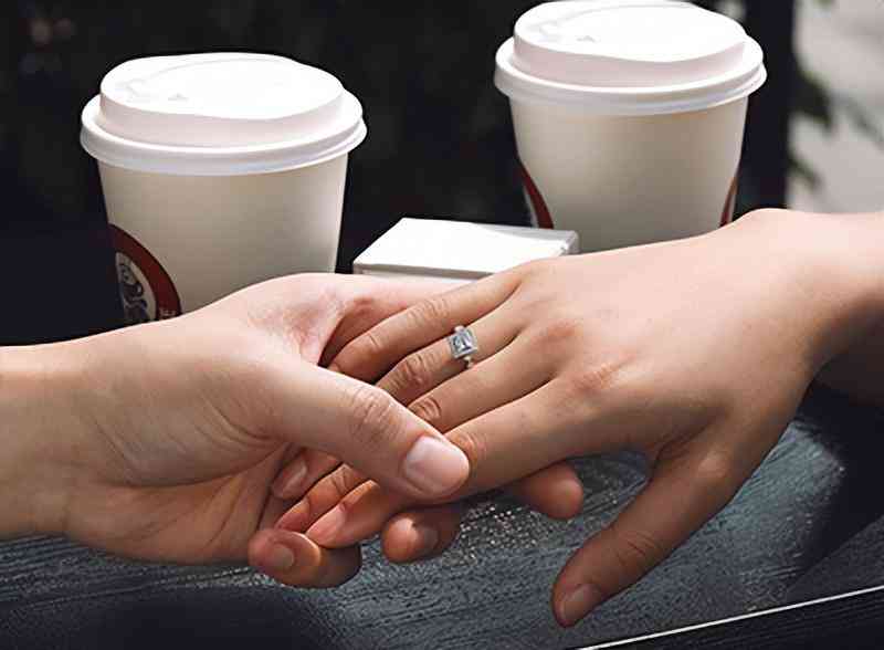 铂金戒指一般多少钱(铂金戒指一般多少钱一对)