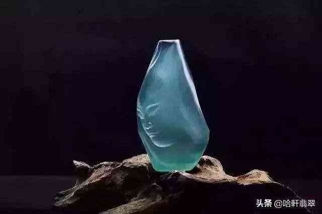 翡翠挂件款式(翡翠挂件款式适合孩子带的)