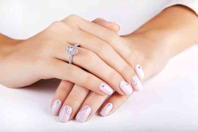 钻石戒指回收价格(钻石戒指回收价格表)