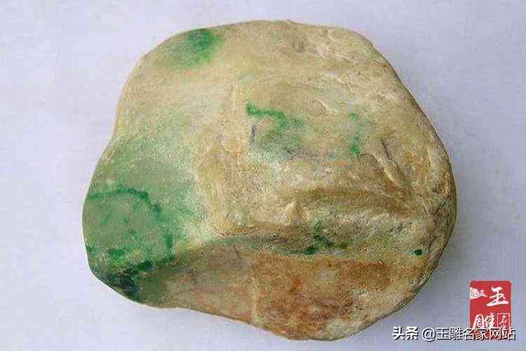 翡翠原石真假鉴定方法简单(翡翠原石真假鉴定方法简单视频)