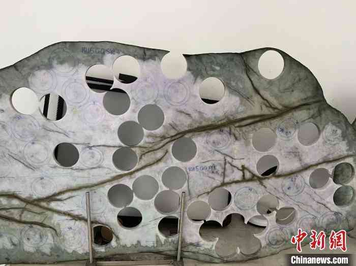 翡翠去哪里买比较正规(买翡翠到哪个平台买正规)