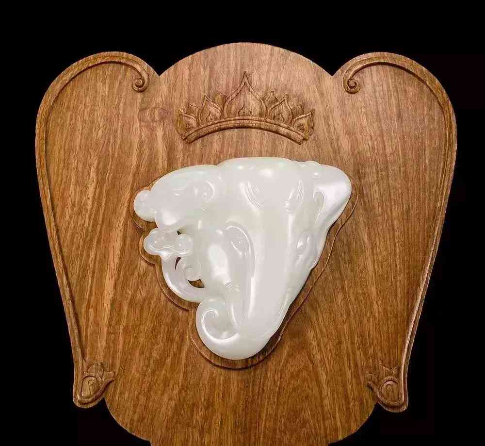 真正羊脂玉多少钱一克(正宗的羊脂玉多少钱一克)