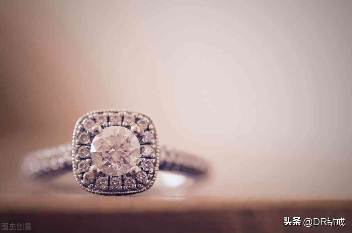 钻戒定制好还是成品好(钻戒定制好还是成品好看)