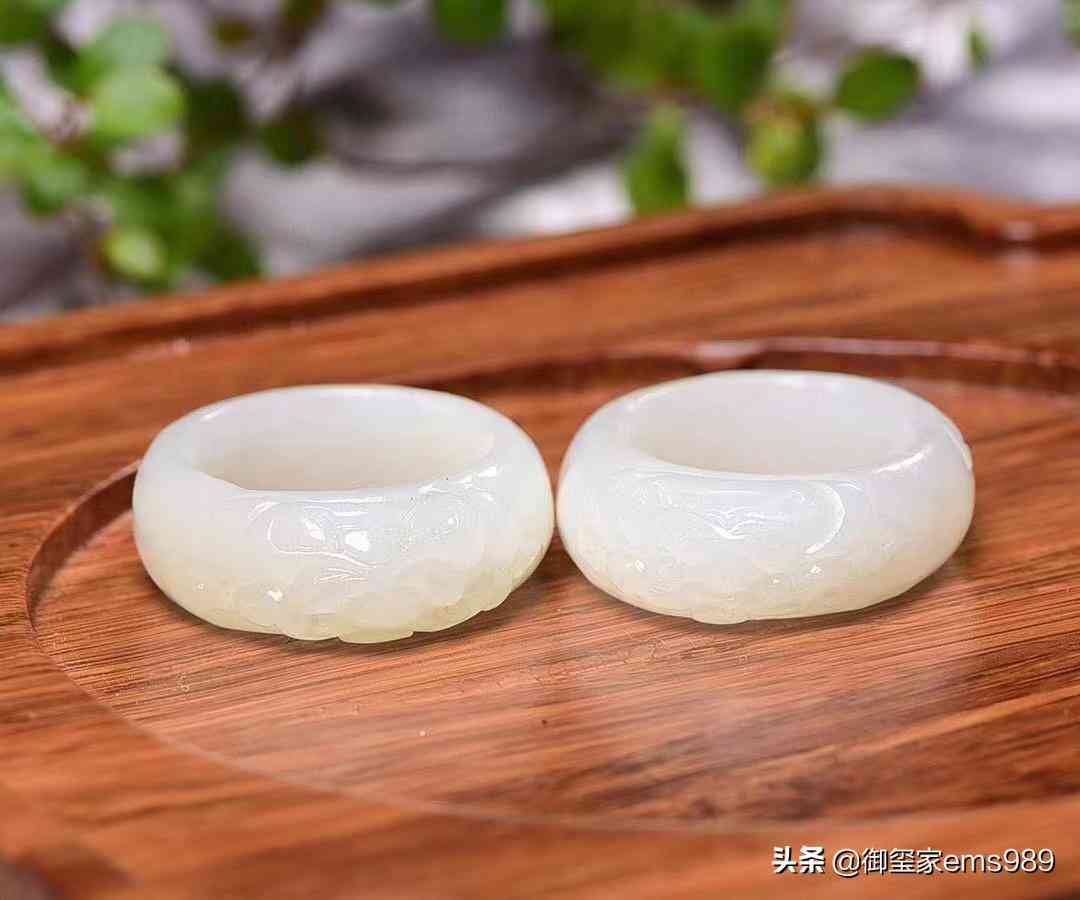 和田玉白玉和羊脂玉的区别(和田玉白玉和羊脂玉的区别手镯)