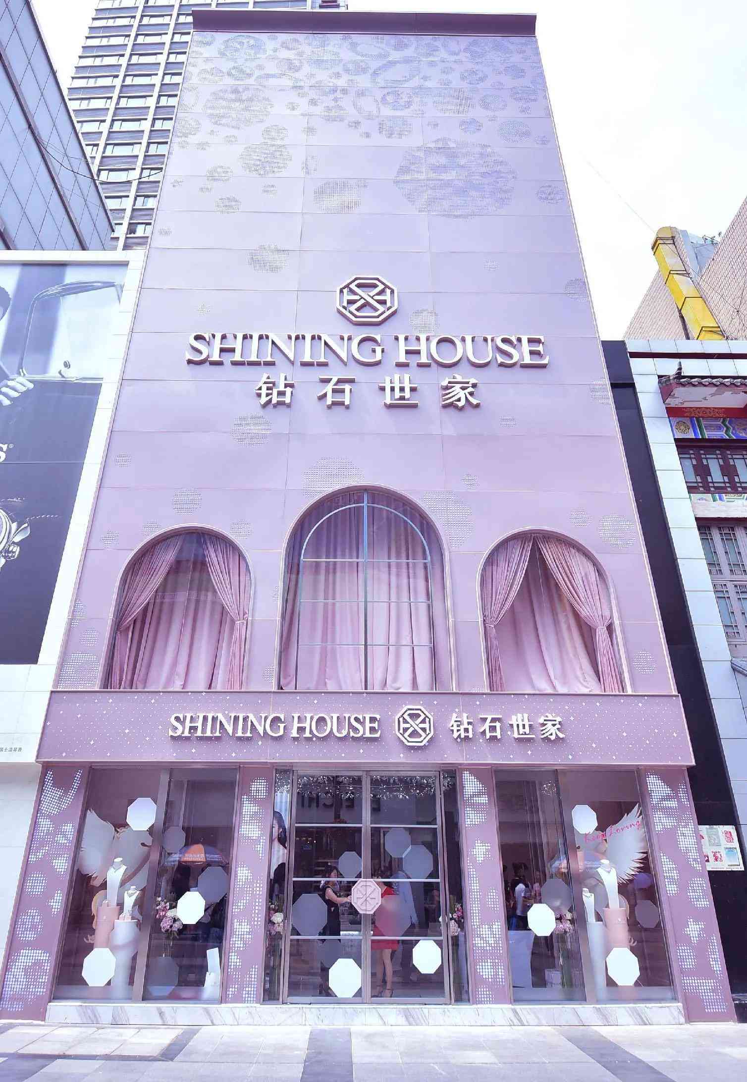 钻石定制品牌(钻石定制品牌销售数据)