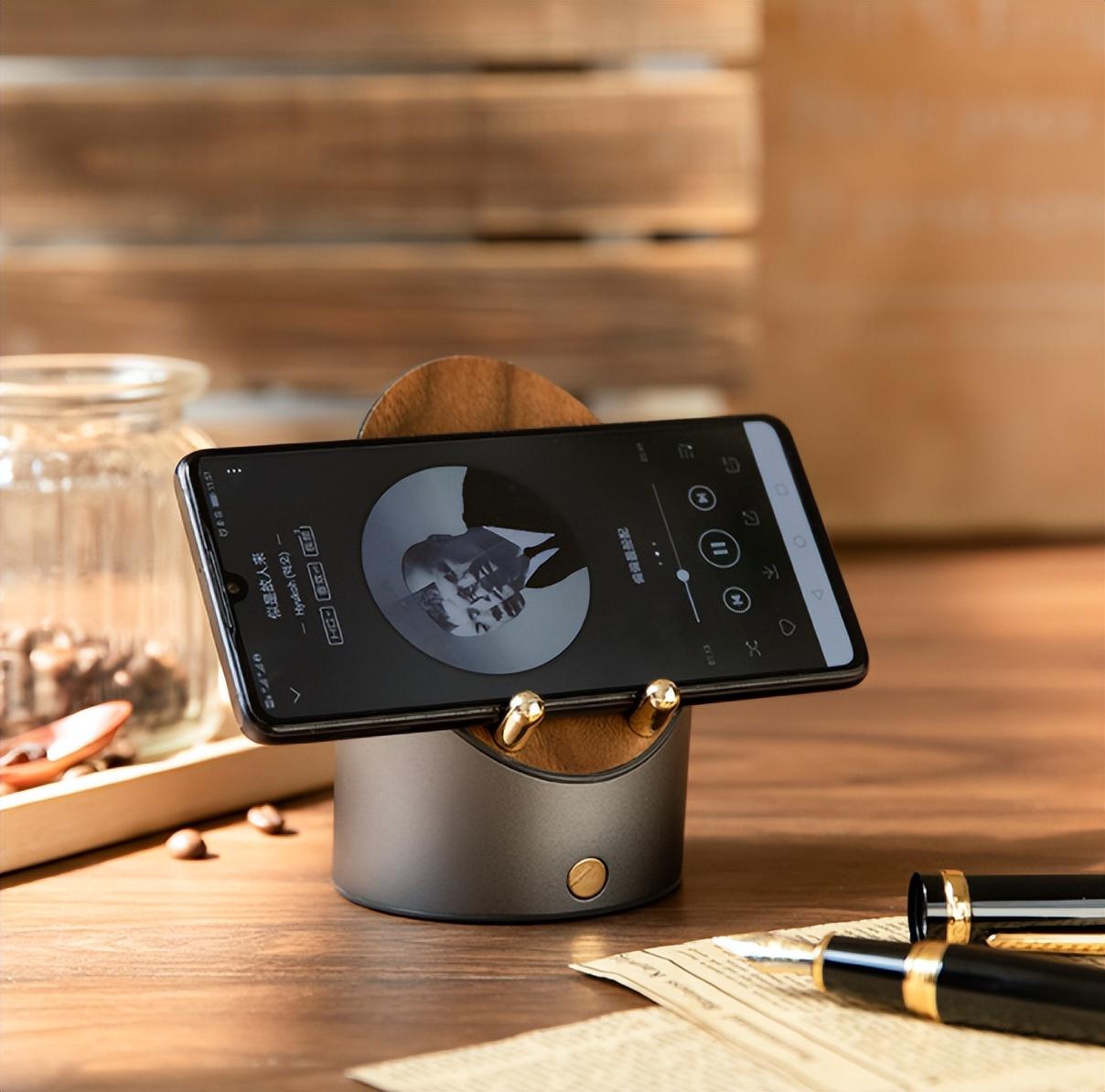 送男生生日礼物送什么好(送男生生日礼物送什么好普通朋友)