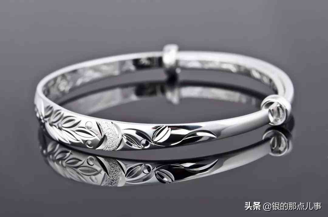 如何确定银手镯认主人了(银手镯戴多久认主人)