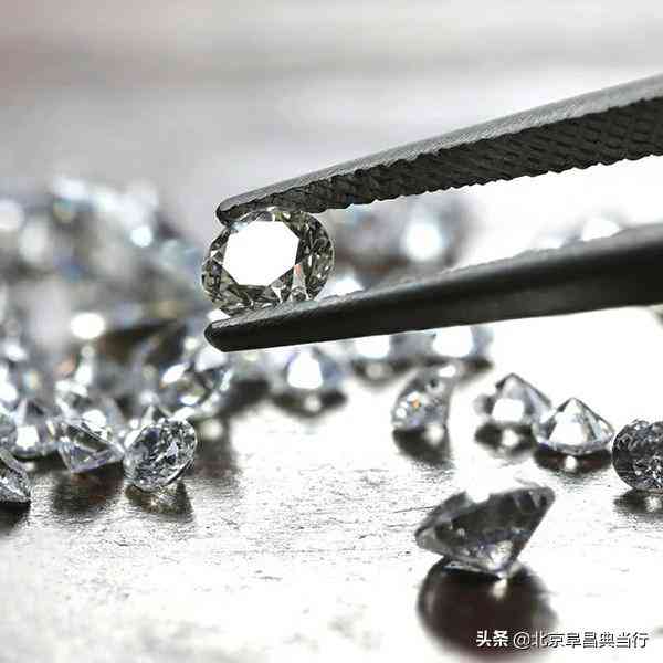 裸钻定制的缺点是什么(裸钻定制的缺点是什么意思)