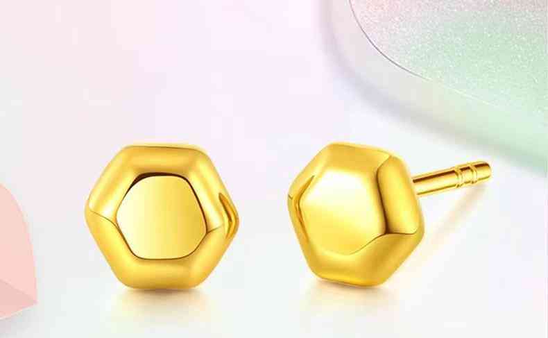 黄金耳钉什么款式好看(黄金耳钉什么款式好看年轻款)