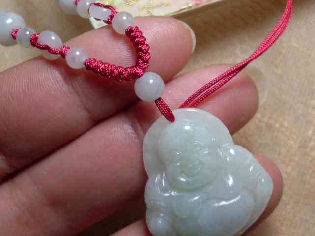 玉佩吊坠的绑法(玉佩吊坠的绑法车上)