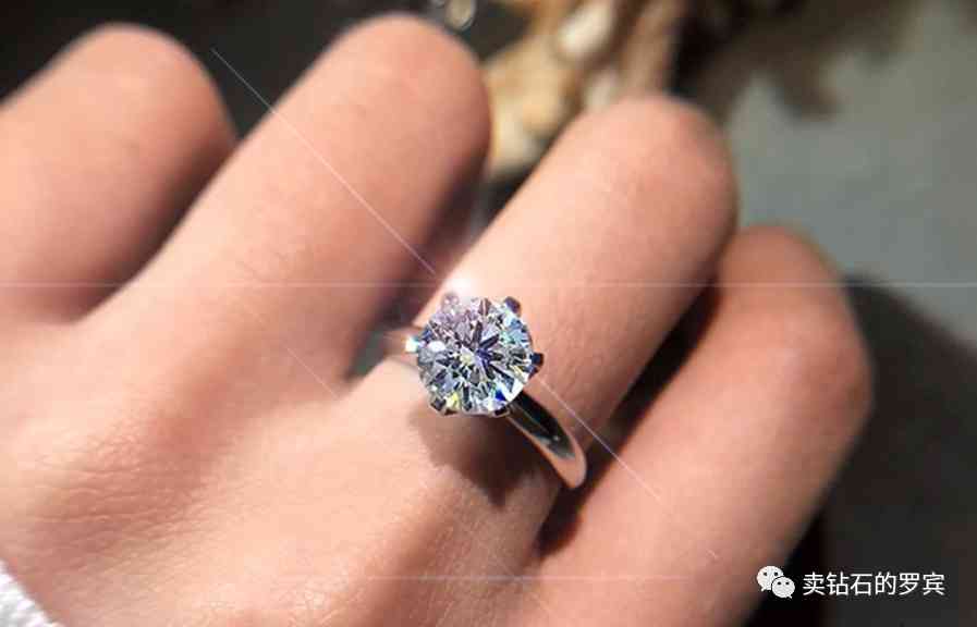 钻戒fab款式介绍(钻戒fab款式介绍老凤祥手捧花)