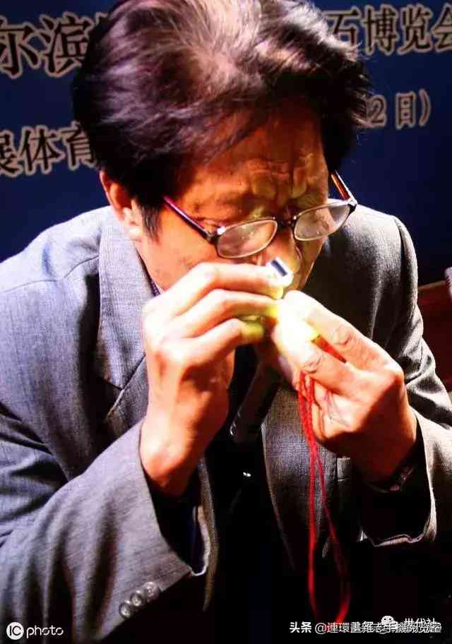 怎样辨别玉石(怎样辨别玉石镯子的真假)