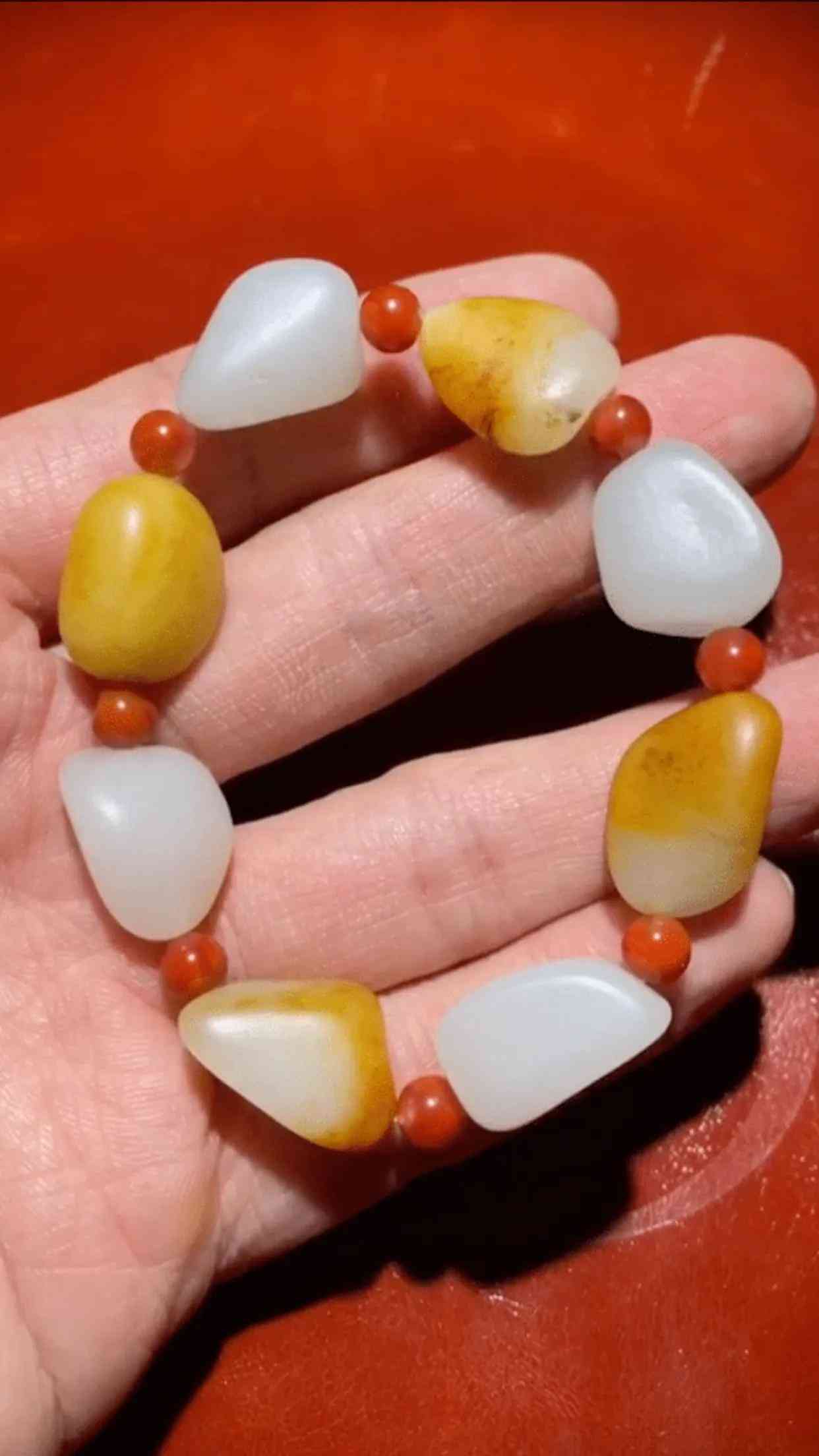 籽料手串价格(籽料手串价格表)