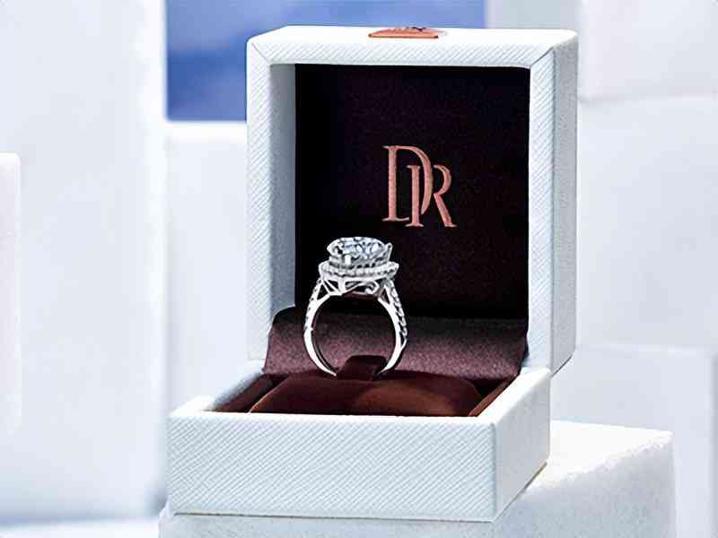 一克拉钻石大概值多少钱(一克拉钻石大概值多少钱啊)