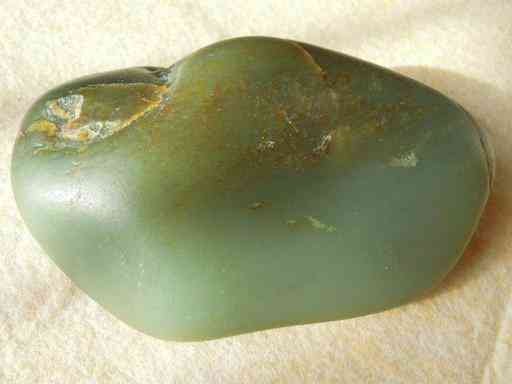 和田青玉是什么玉(和田青玉是什么玉质)