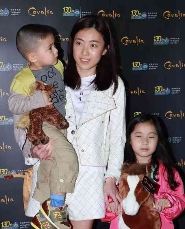 钻石哪个品牌比较好(买钻石戒指哪个品牌性价比高)