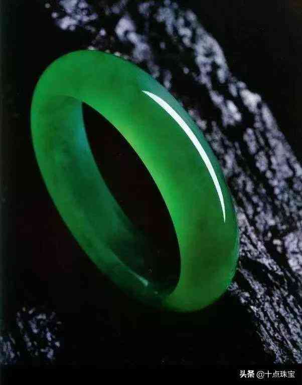 水晶会吸走人的灵气(水晶的作用与功效)