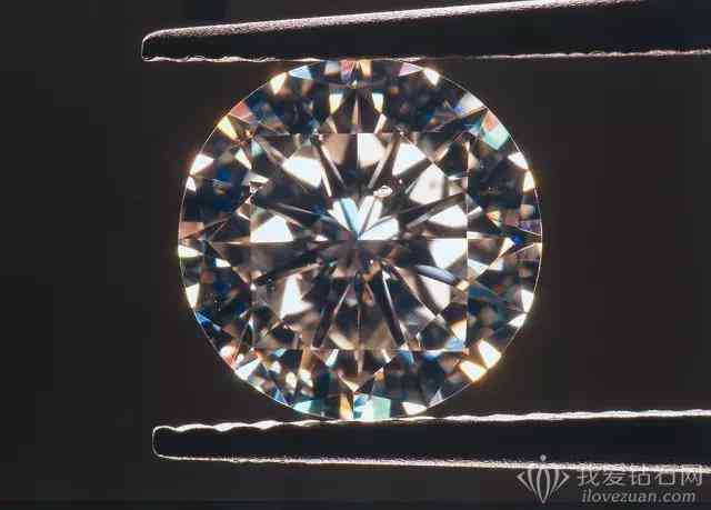 钻石的鉴别方法(钻石的鉴定方法)