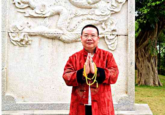 结婚戒指应该戴在哪个手指上(已婚女士戒指戴左手还是右手)