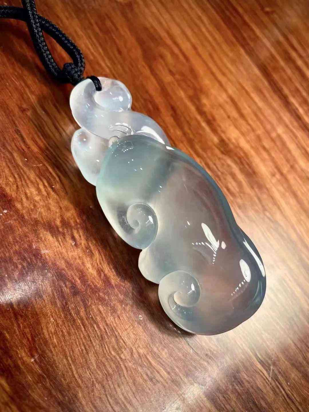 怎么鉴定玉的品质(怎样鉴别玉的品质)